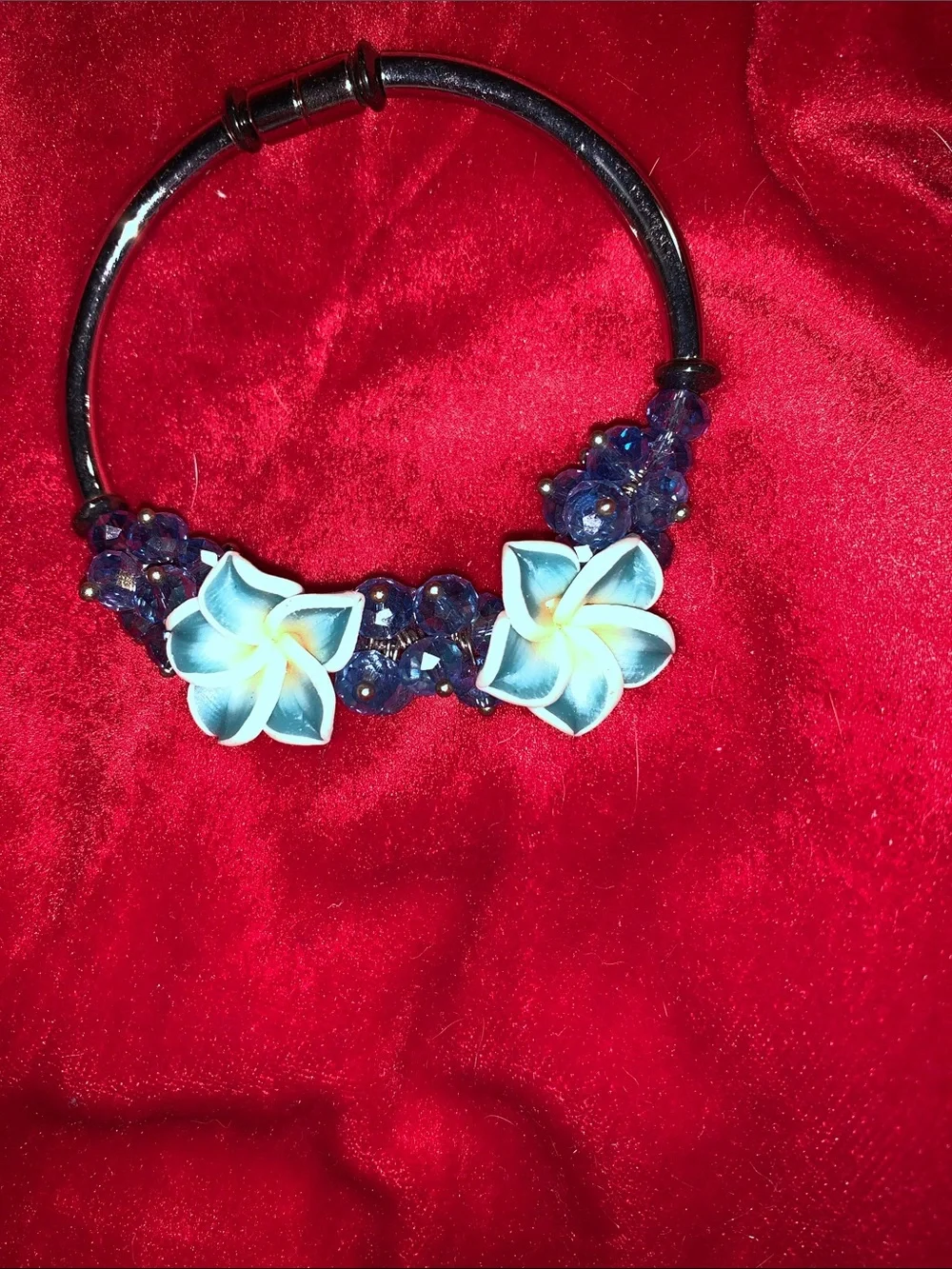Blue Floral Bead Bracelet with faceted crystal bead Accents